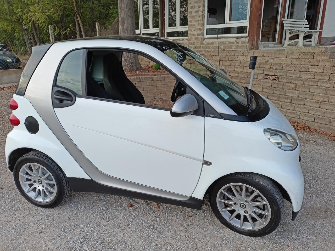 Smart ForTwo 1000 52 kW coupé pure