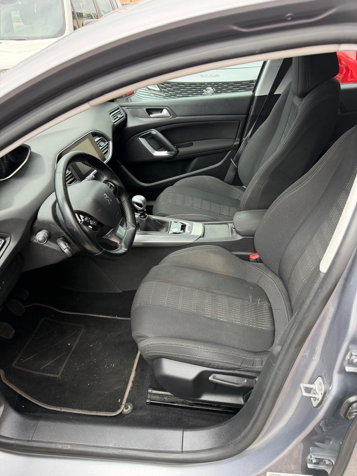 Peugeot 308 BlueHDi 120 S&S EAT6 Active