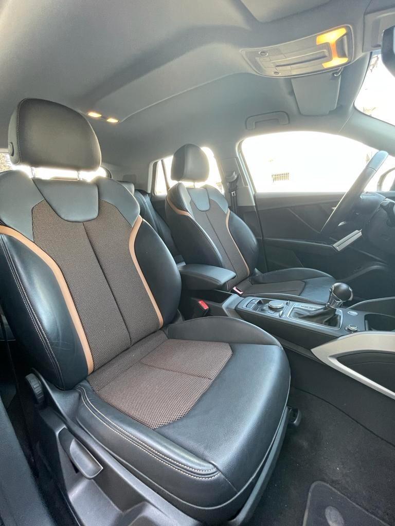 Audi Q2 30 TDI S tronic Business - 2019
