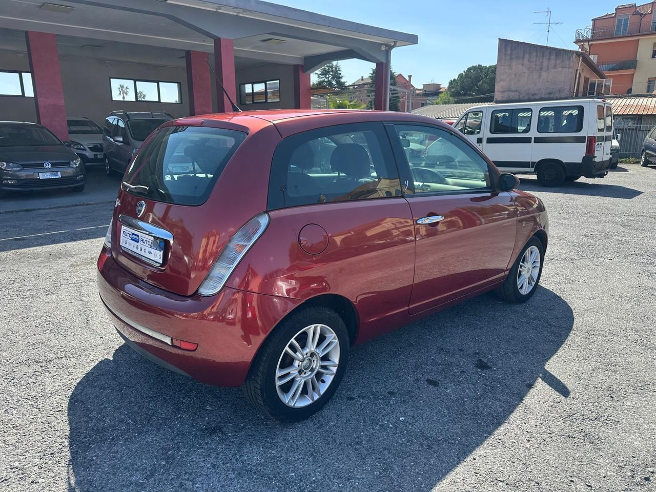 Lancia Ypsilon 1.2 Argento