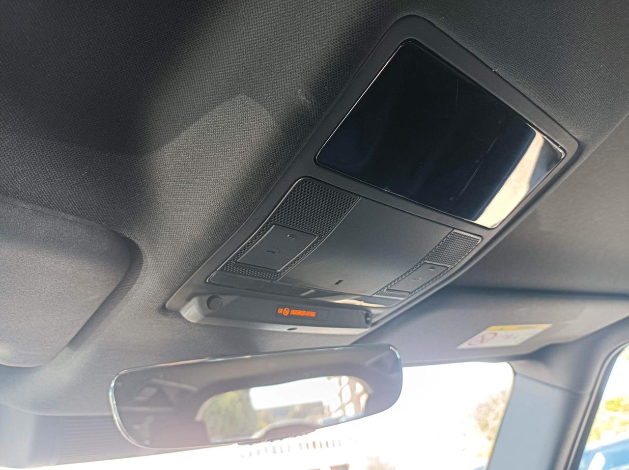 Land Rover Defender 110 3.0D I6 250 CV AWD Auto X-Dynamic HSE