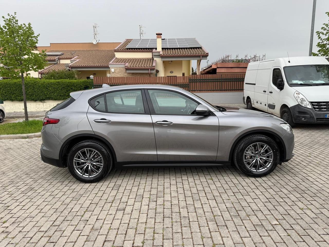 Alfa Romeo Stelvio 2.2 Diesel 180cv AT8 Paddle - Schermo 8.8" - Retrocamera