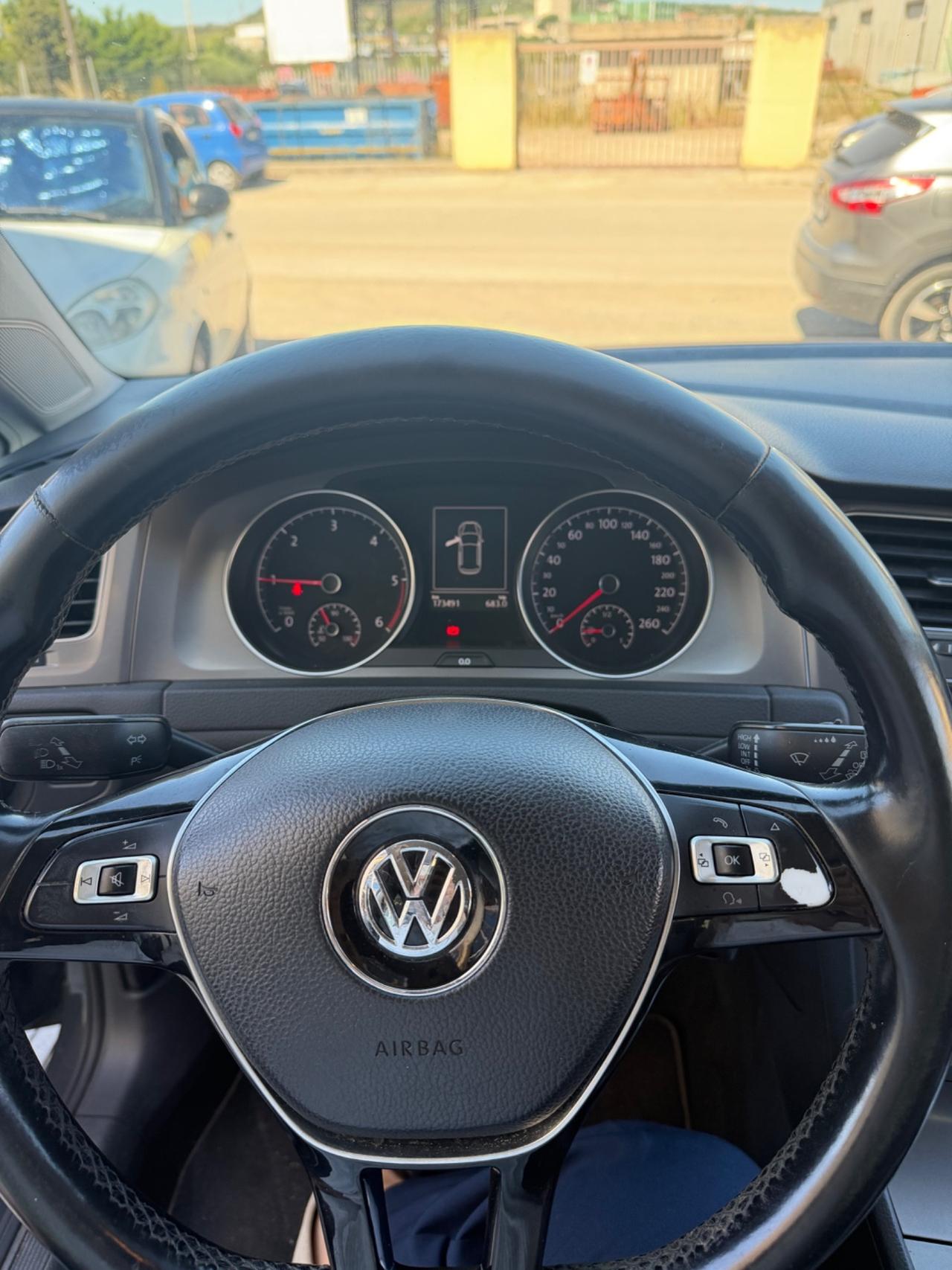 Volkswagen Golf 7 1.6 diesel 90 CV 5 porte