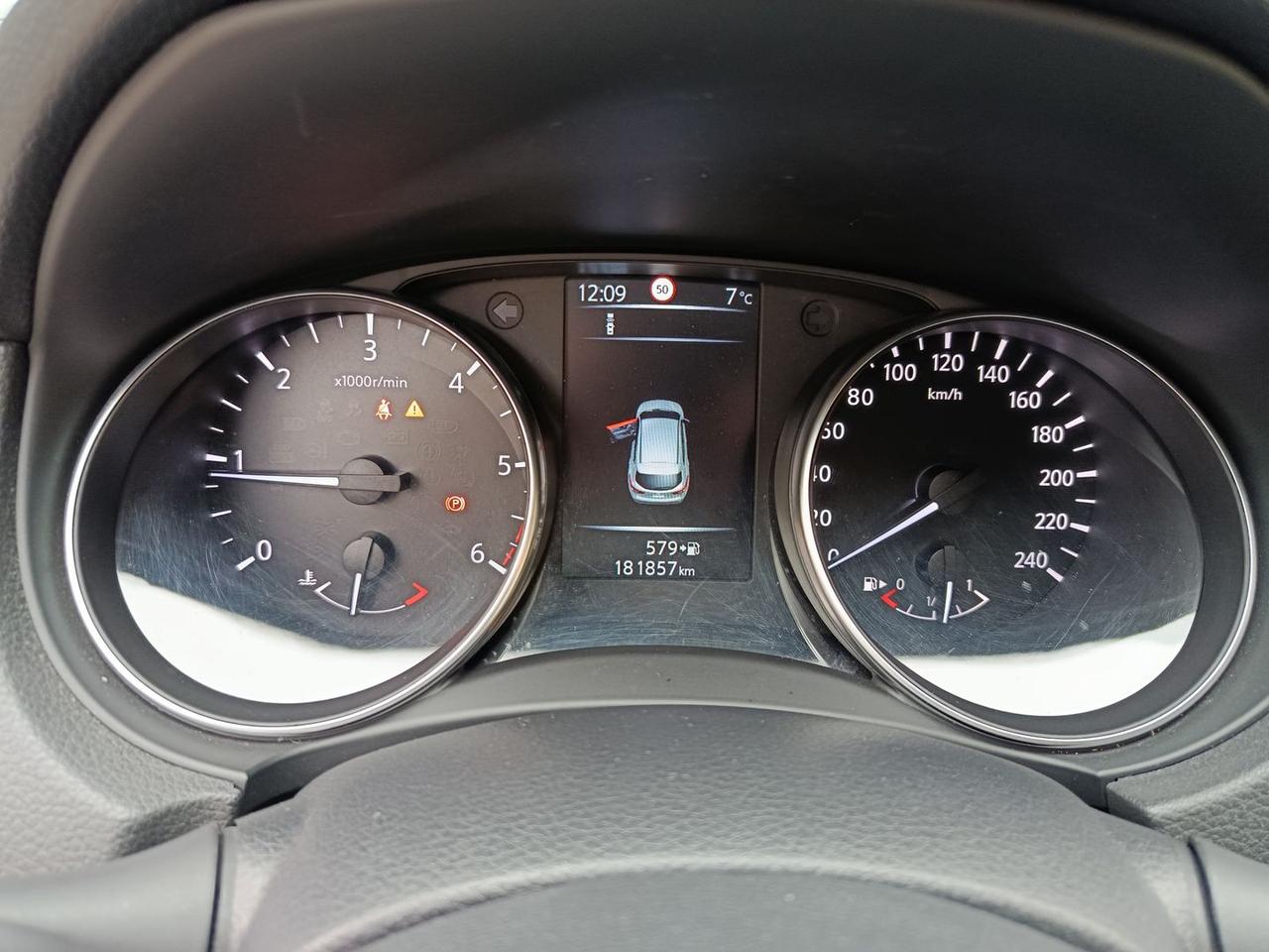 Nissan Qashqai Business Plus 1.6 dCi #8740