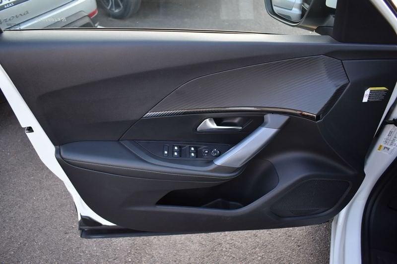 Peugeot 2008 PureTech 130 Allure S&S