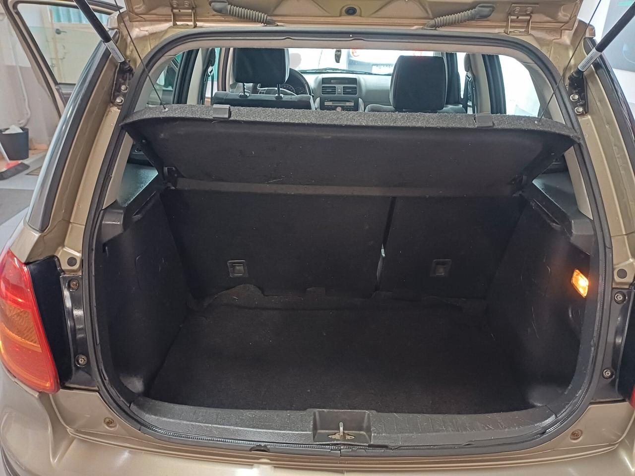 Fiat Sedici 1.9 MJT 4x4 Emotion