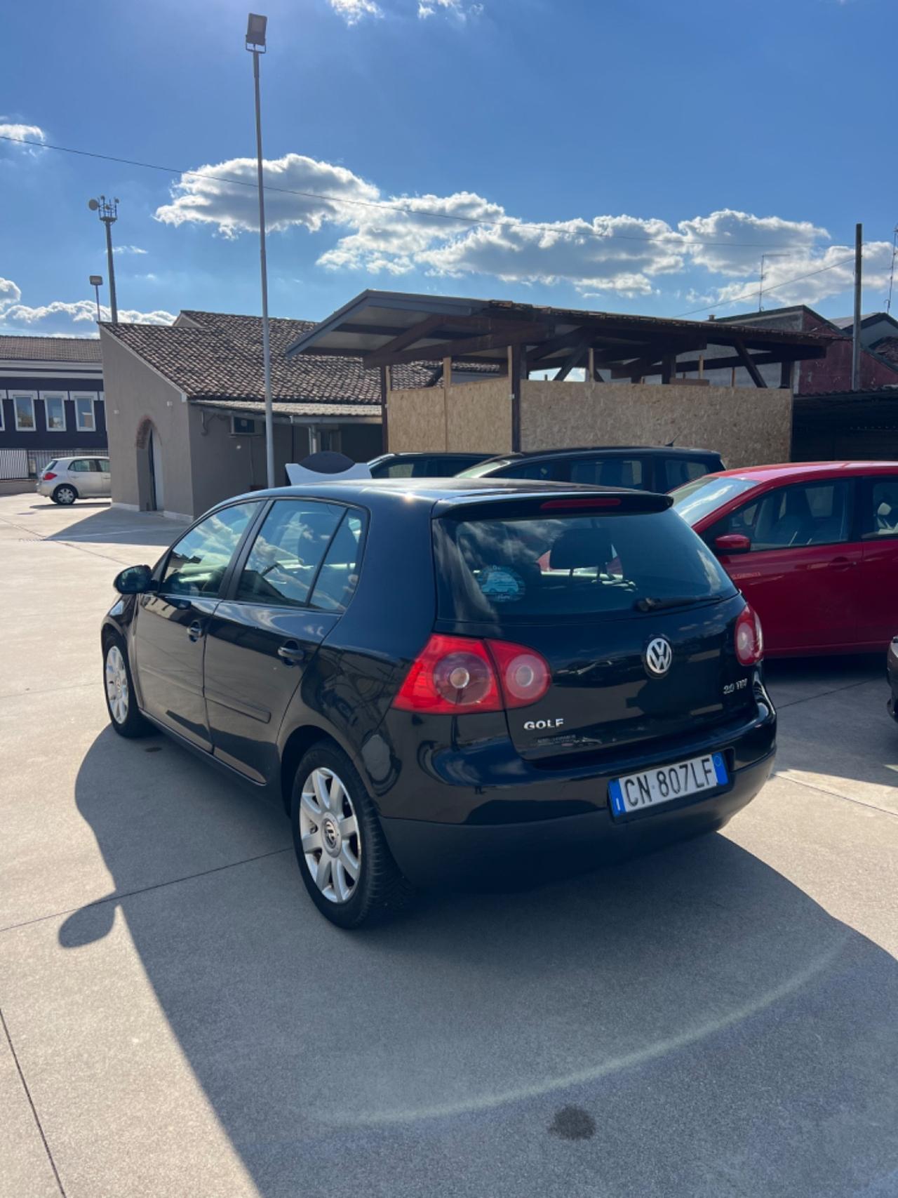 Volkswagen Golf 2.0 16V TDI 5p. Sportline
