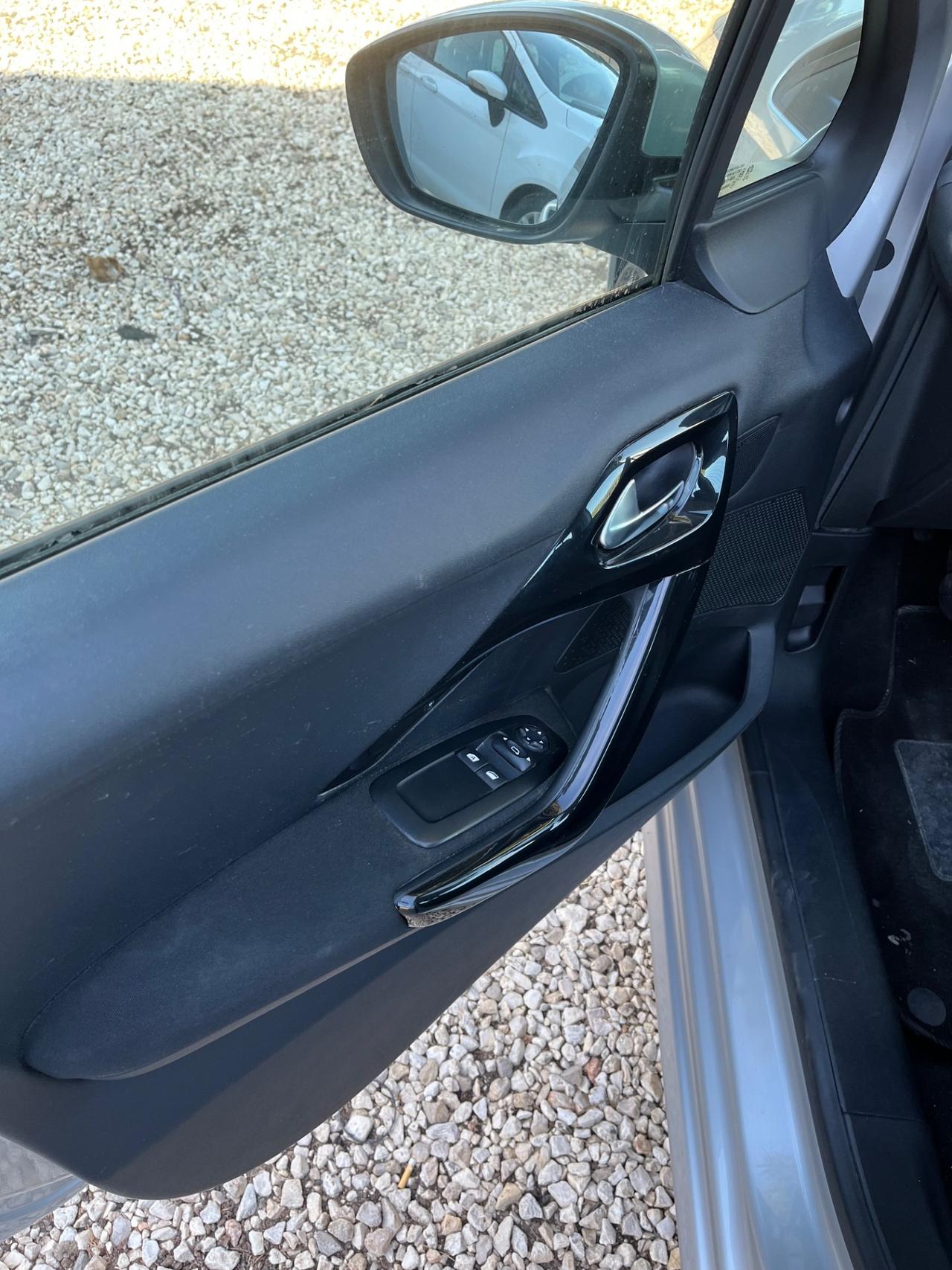 Peugeot 208 BlueHDi 75 5 porte Active