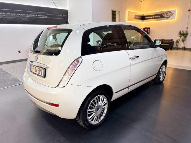 LANCIA Ypsilon 1.2 69 CV Argento
