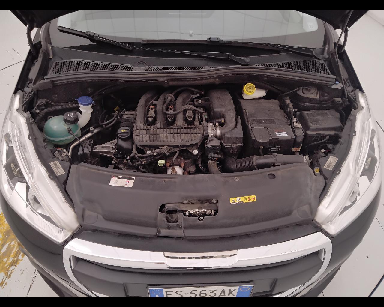 PEUGEOT 208 I 2015 - 208 5p 1.2 puretech Active s&s 82cv neopatentat
