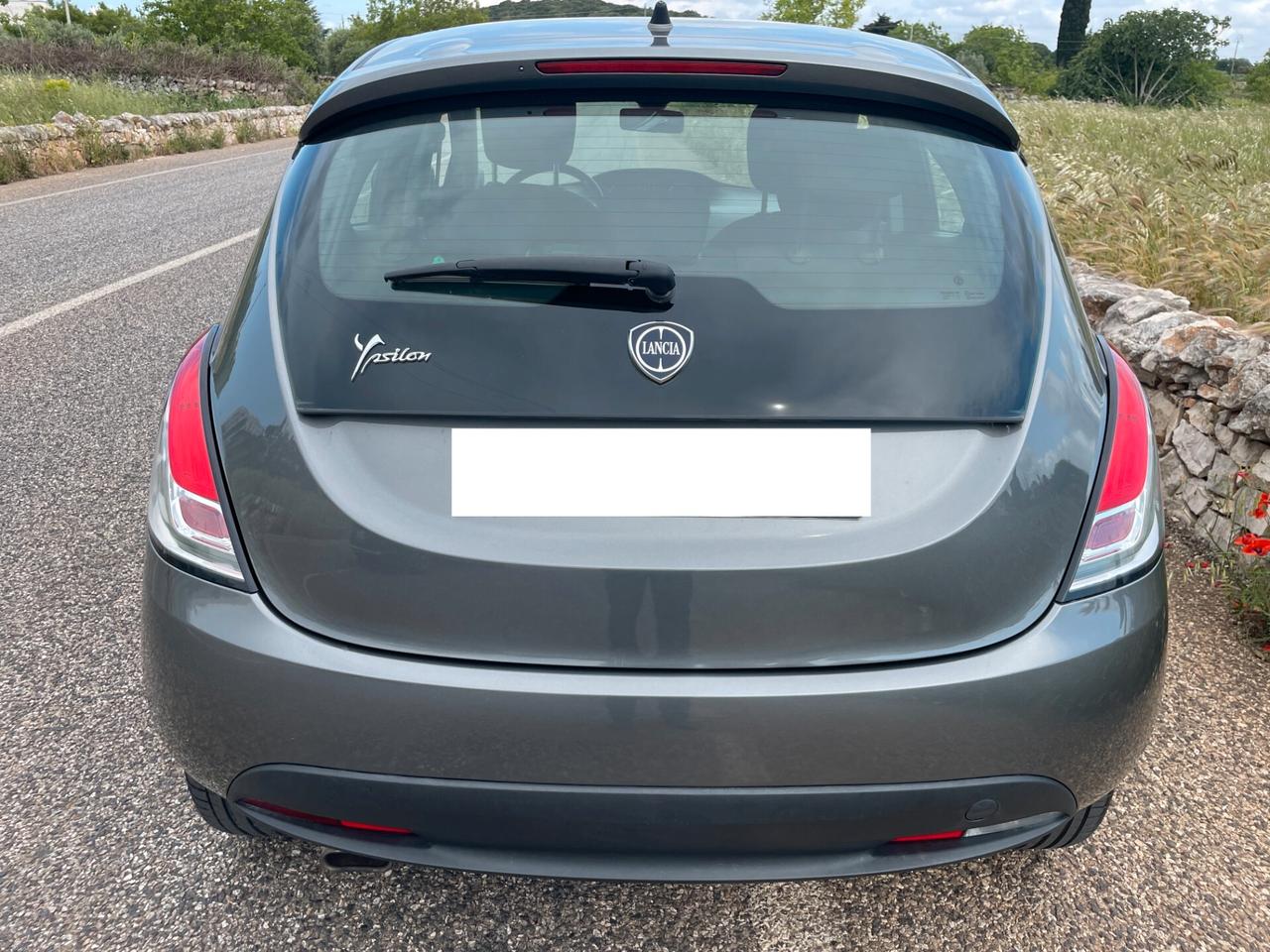 Lancia Ypsilon 1.2 69 CV 5 porte S&S Gold finanziabile