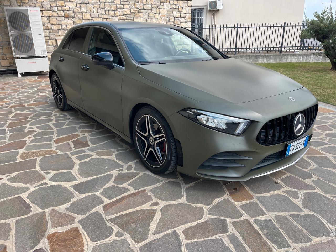 Mercedes-benz A 180 Automatic Premium AMG