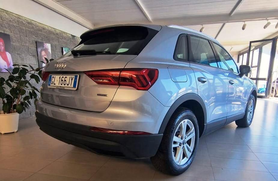 Audi Q3 40 TDI quattro S tronic Business Advanced