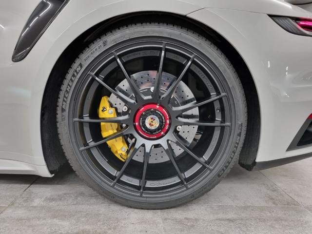 PORSCHE 911 Turbo S Cabriolet 650 cv
