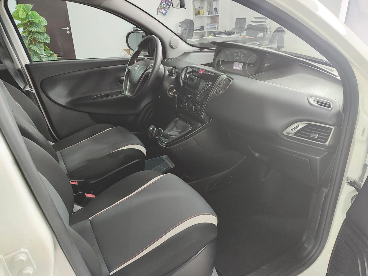 Lancia Ypsilon 1.2 69 CV 5 porte GPL km certificati