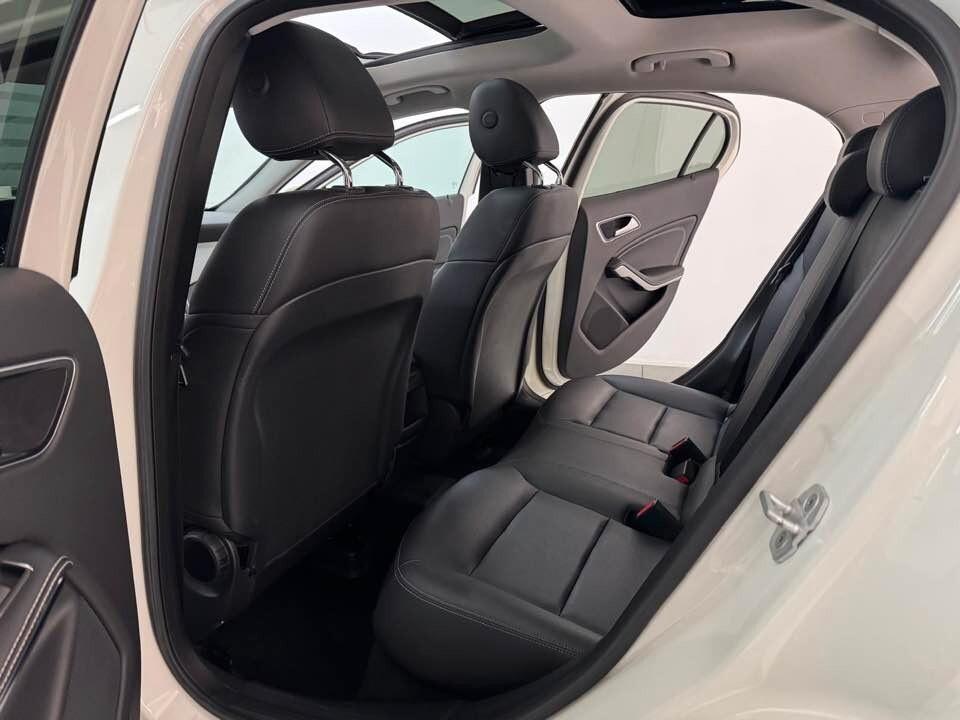 Mercedes-benz GLA 180 d Automatic Enduro 110/CV con TETTO