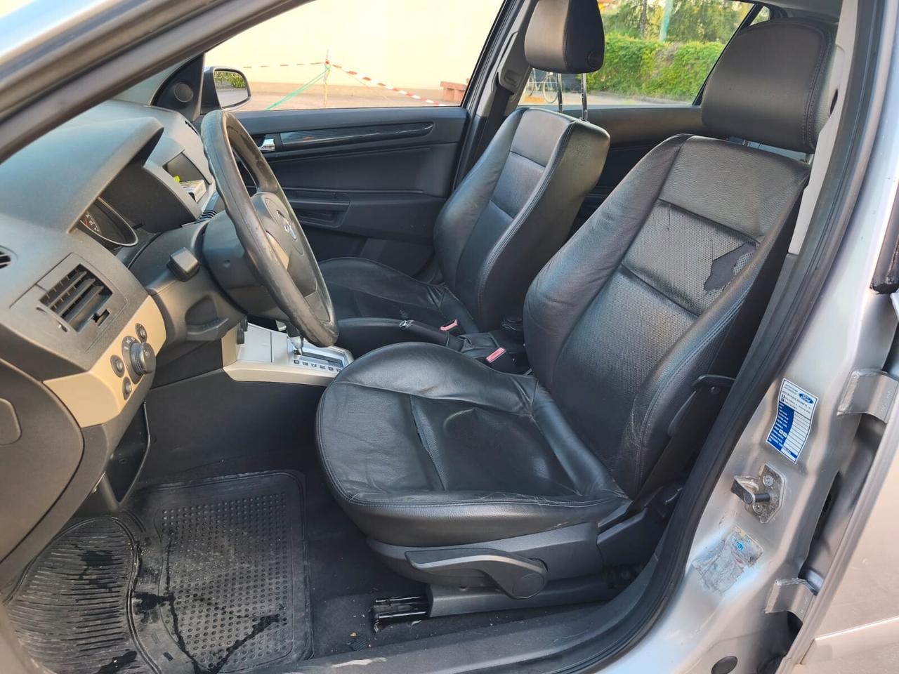 Opel Astra 1.9 CDTI automatico Accetto Permute
