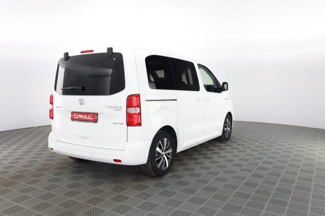 TOYOTA Proace Verso Proace Verso Electric 50 kWh L0 Compact D Executiv