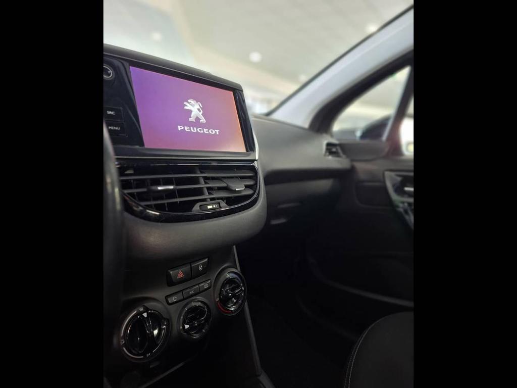 Peugeot 208 5 Porte 1.6 BlueHDi Active