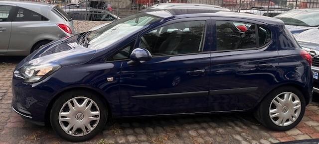 Opel Corsa 1.2 5 porte b-Color