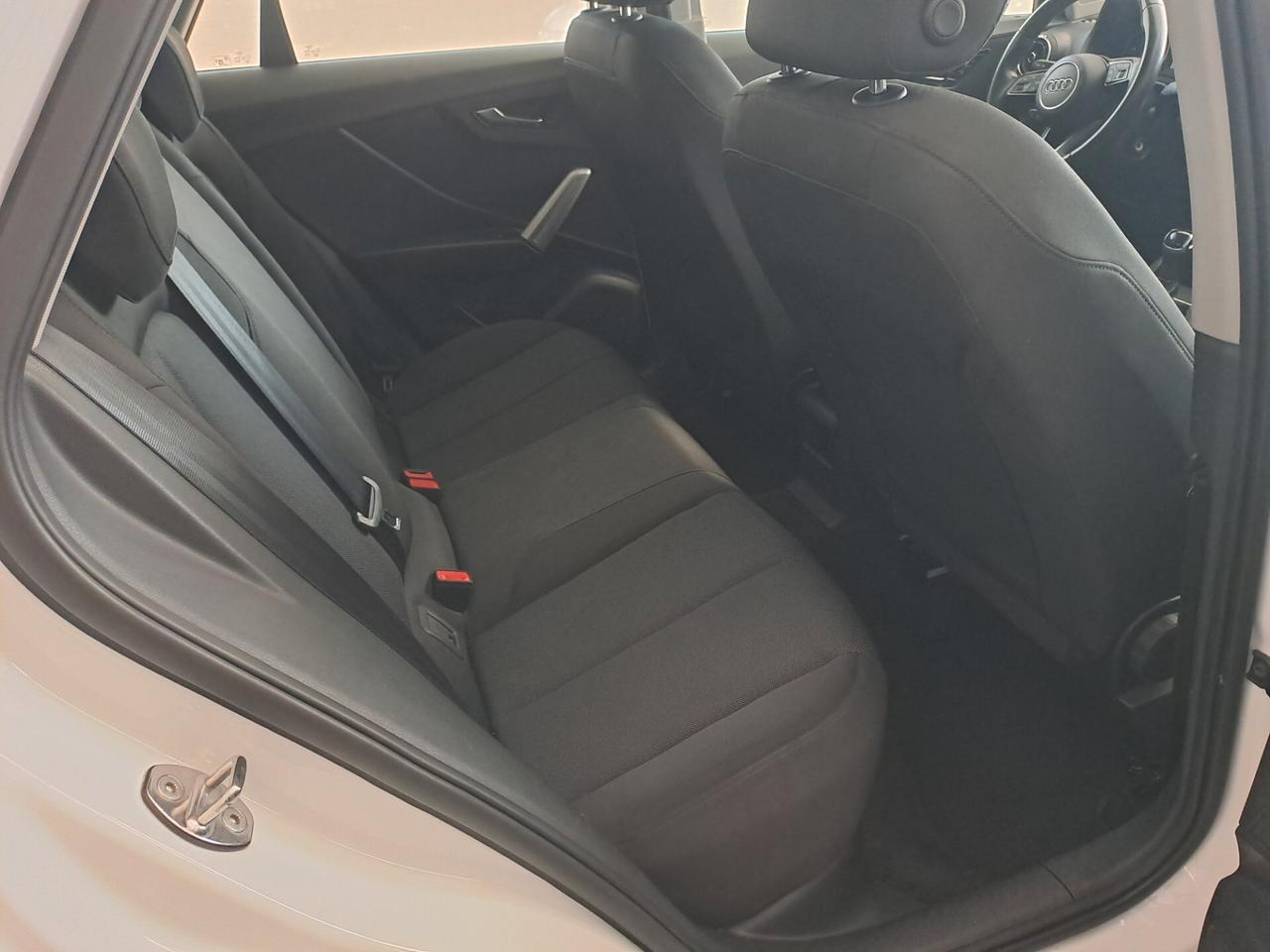 Audi Q2 30 TDI S tronic Identity Black Anno 2022