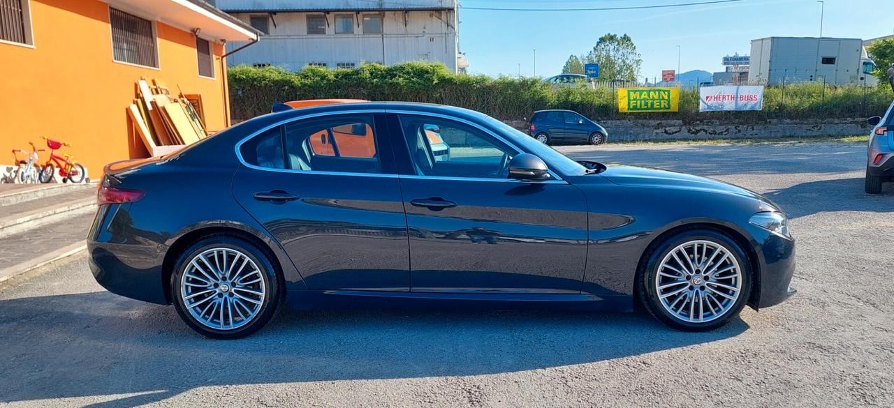 Alfa Romeo Giulia 2.2 Turbodiesel 150 CV AT8 Super