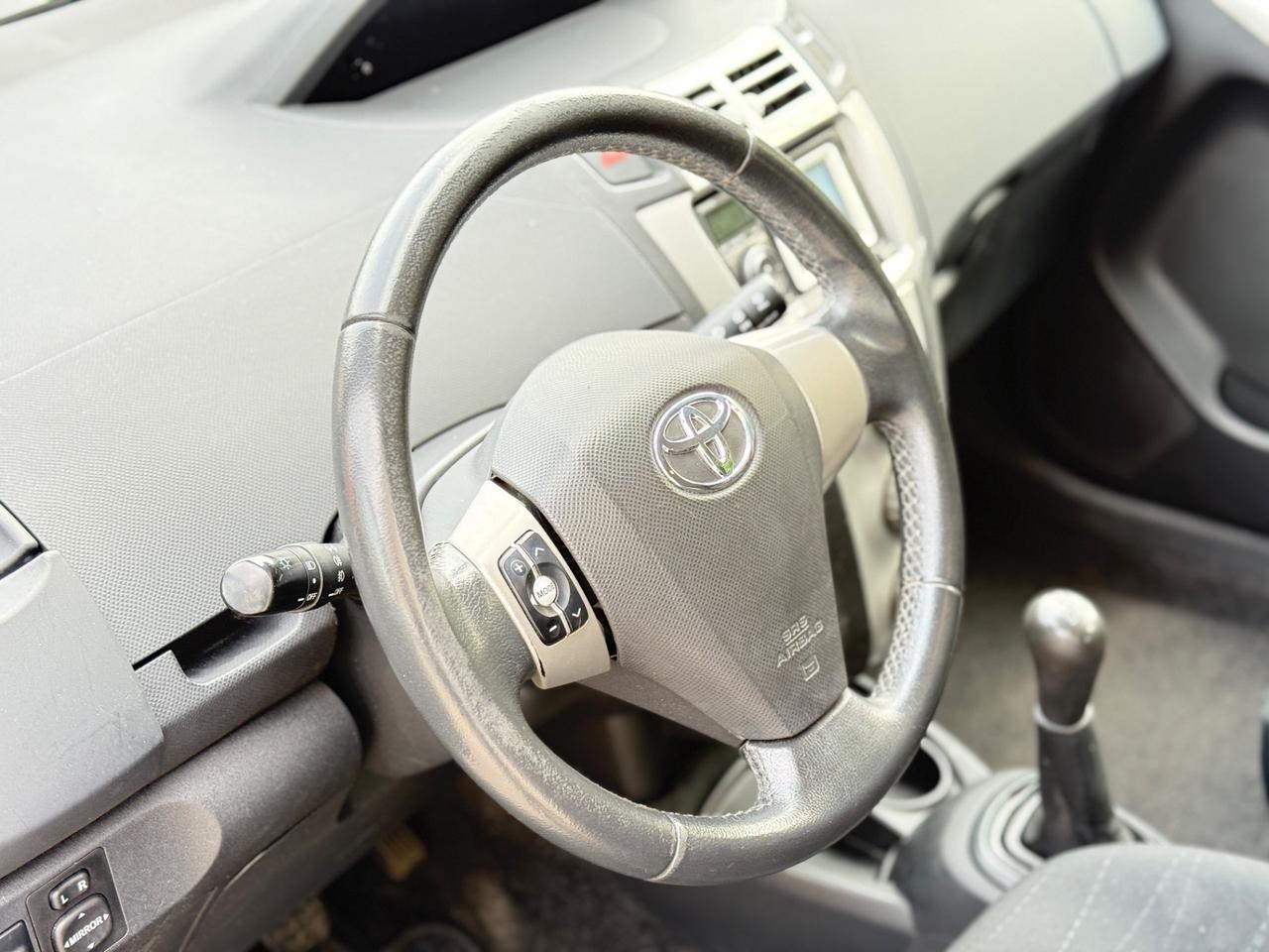 Toyota Yaris 1.3 5 porte Navi