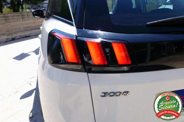 PEUGEOT 3008 BlueHDi 130 S&S EAT8 Business
