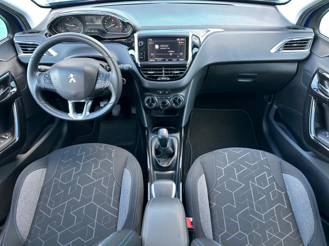 Peugeot 2008 1.6 BlueHDI 100cv Signature 2019