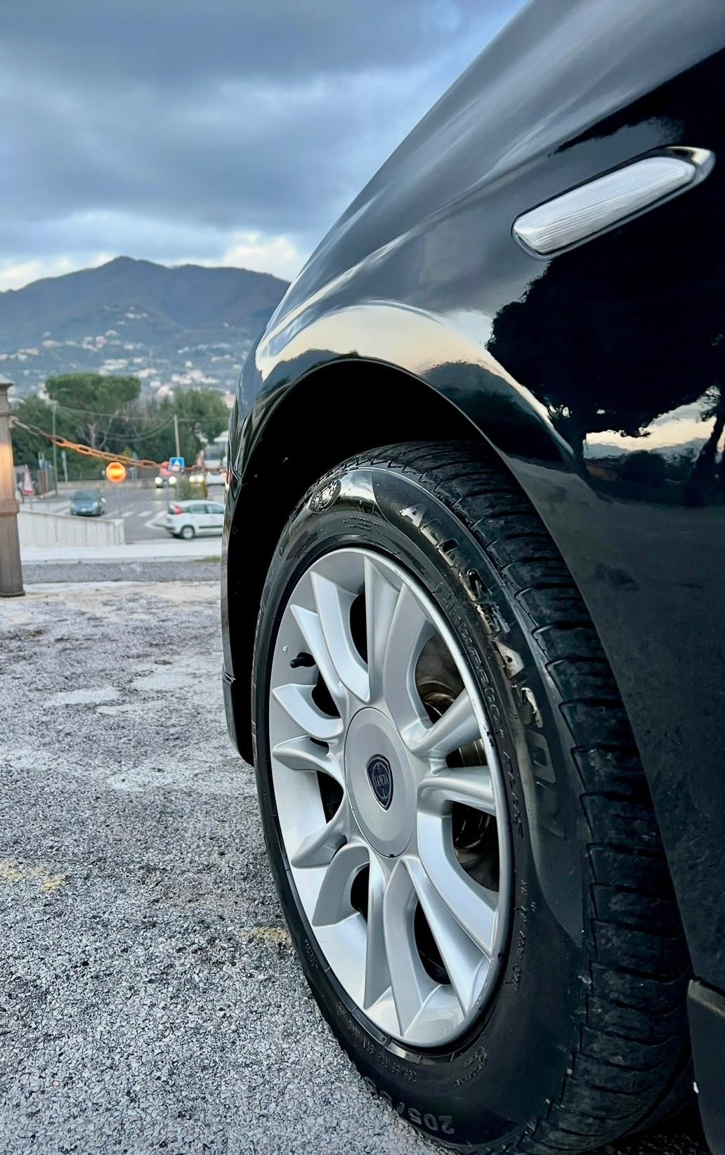 Lancia Delta 1.6 MJT