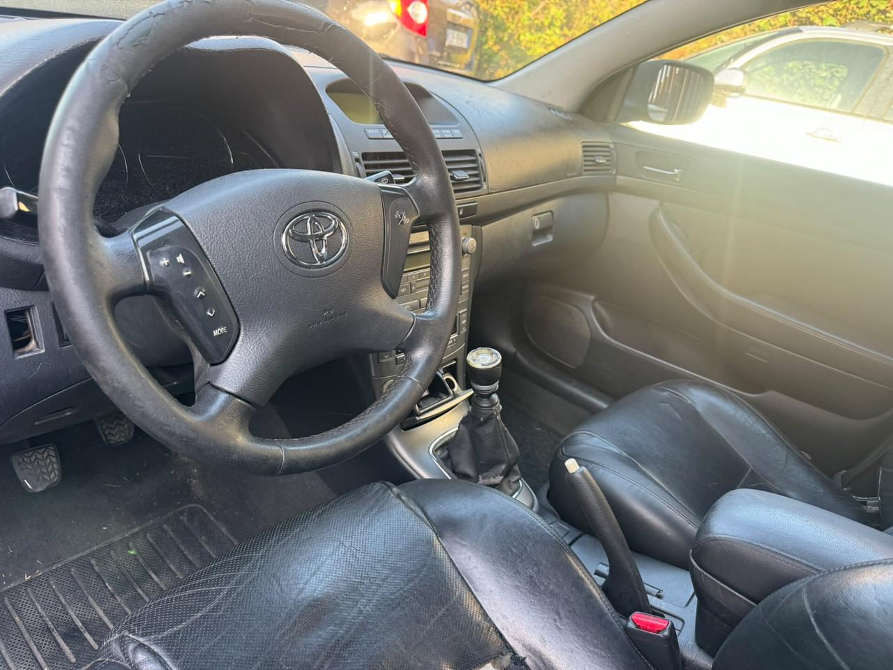 TOYOTA AVENSIS 2006 2.2 150 D-4D