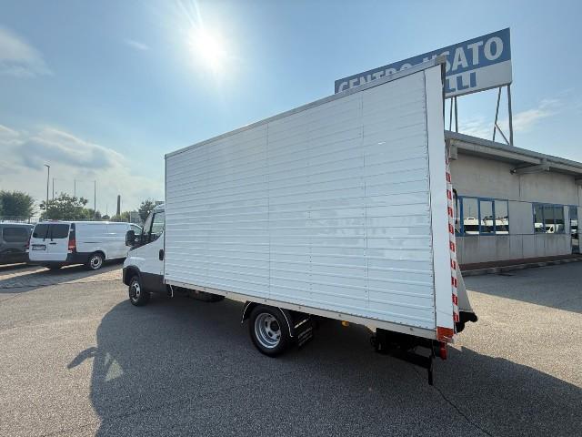 IVECO DAILY 35C14H BOX + SPONDA
