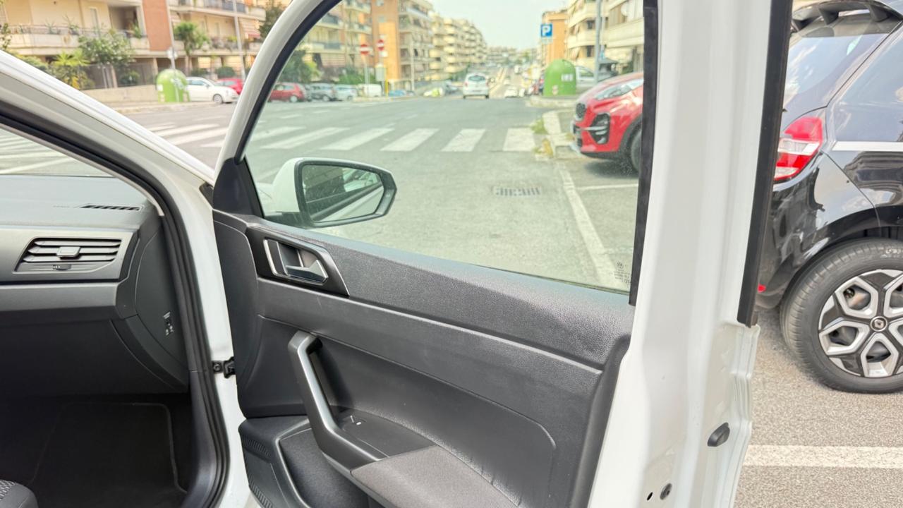 Volkswagen Polo 1.0 TSI Style LED NAVI CAR PLAY PDC BLUETOOTH CERCHI 16 COCKPIT CLIMA AUTOMATICO