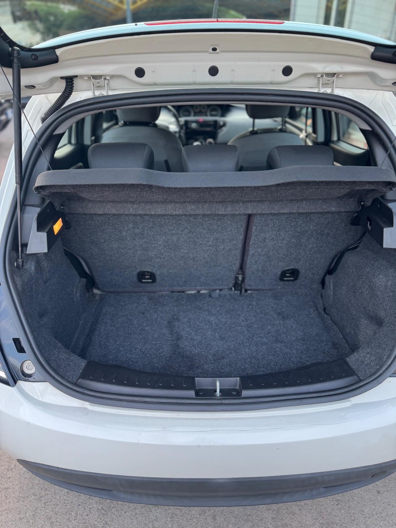 Lancia Ypsilon 1.3 MJT 16V 95 CV 5 porte S&S Silver