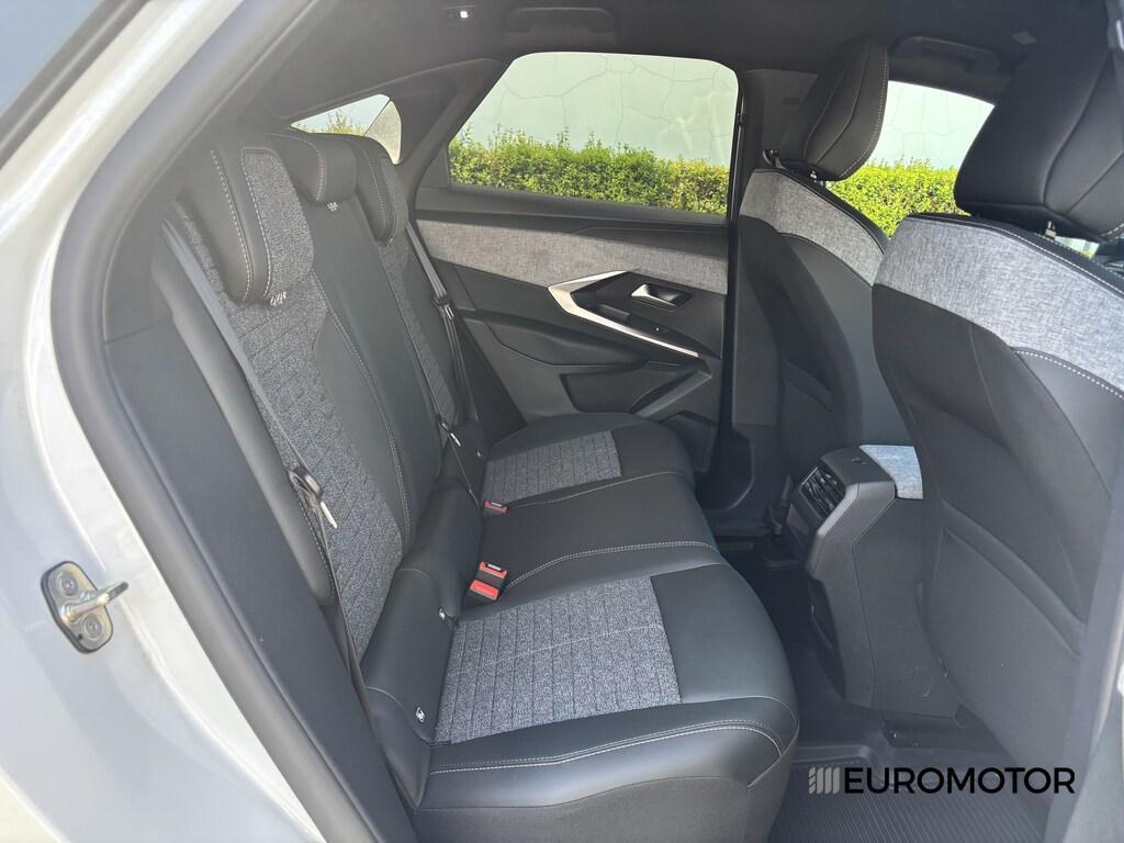 Peugeot 3008 1.2 Hybrid Allure e-DCS6