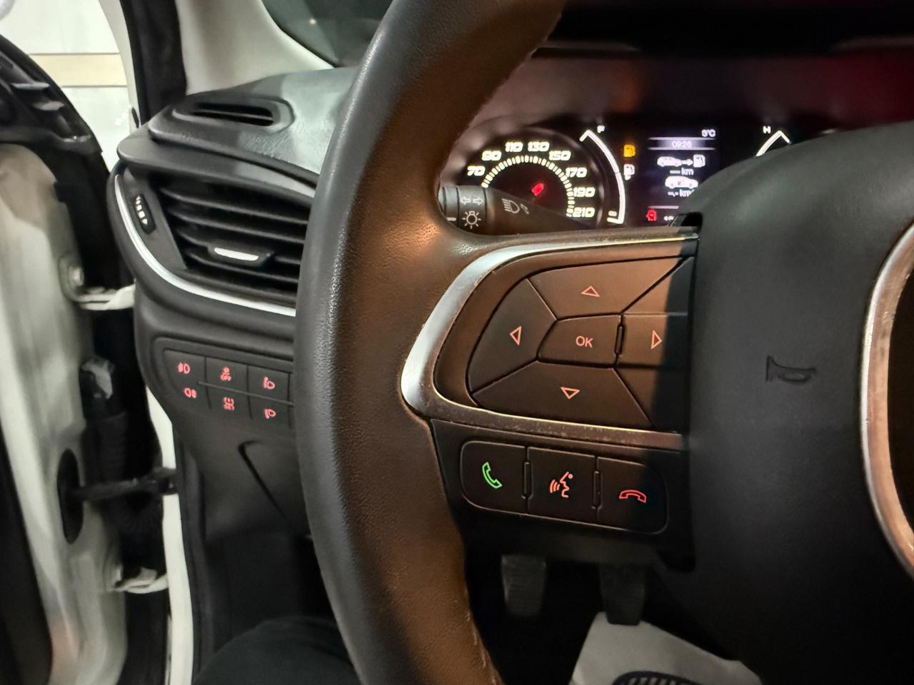 Fiat Tipo 1.6 Mjt 120cv 5P LOUNGE LED/R17 DA VETRINA2019