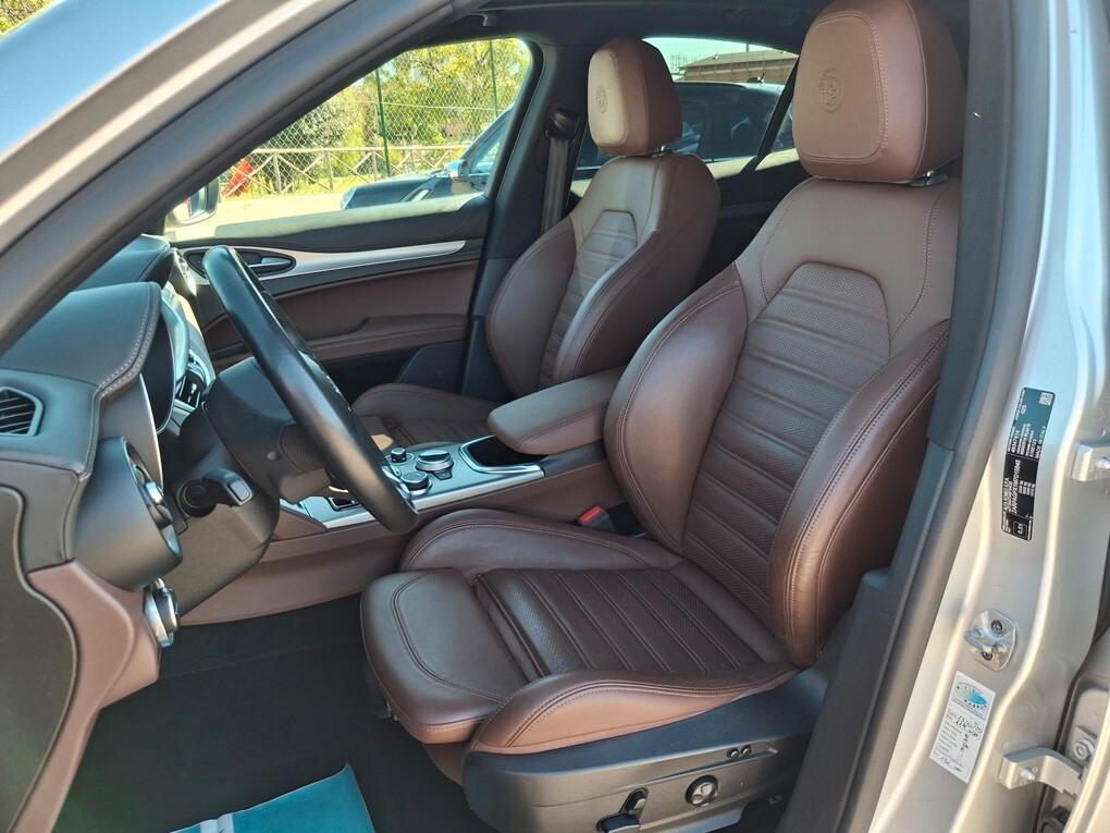 Alfa Romeo Stelvio 2.2 TD TETTO/Cerchio 20 - 2021