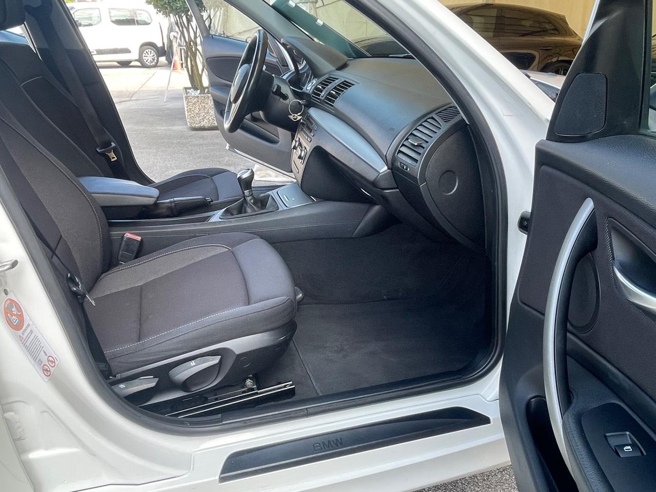Bmw 118d cat 5 porte Attiva