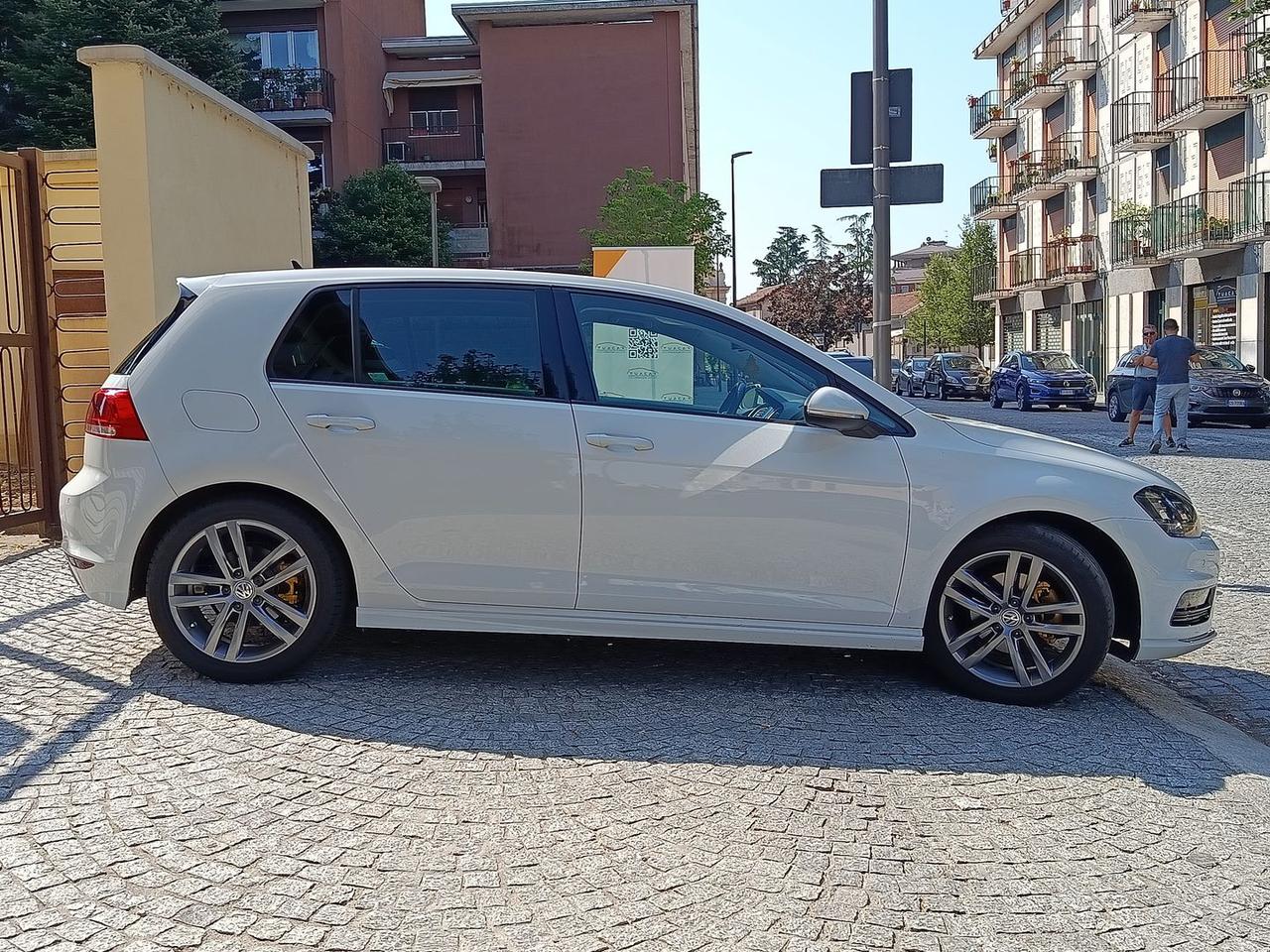 Volkswagen Golf 2.0 TDI BluEmotion R-Line #6035