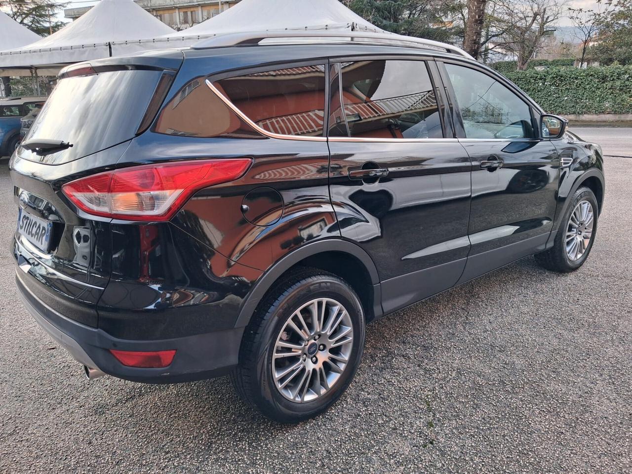 Ford Kuga 2.0 TDCI 140CV 4WD 4x4 Powershift Titanium