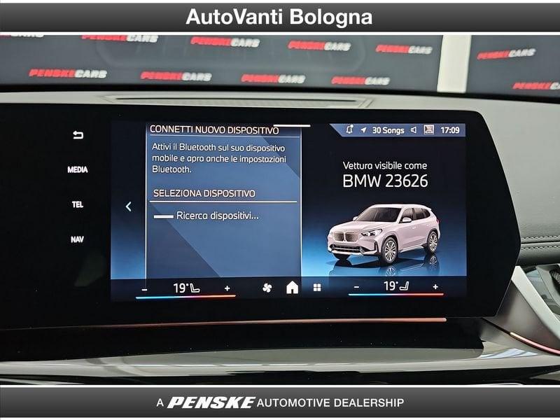 BMW iX1 eDrive 20 X-Line