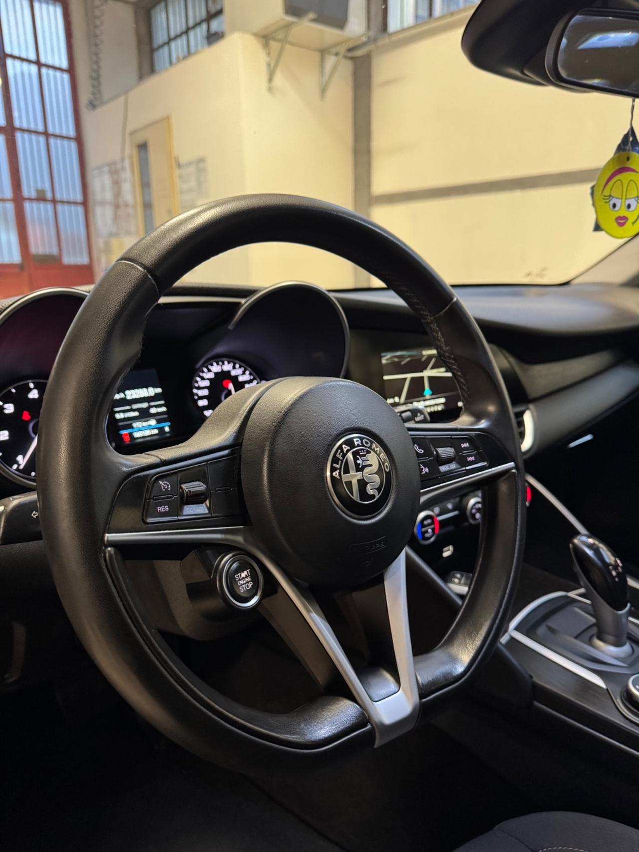 Alfa Romeo Giulia 2.2 Turbodiesel 180 CV Business Sport