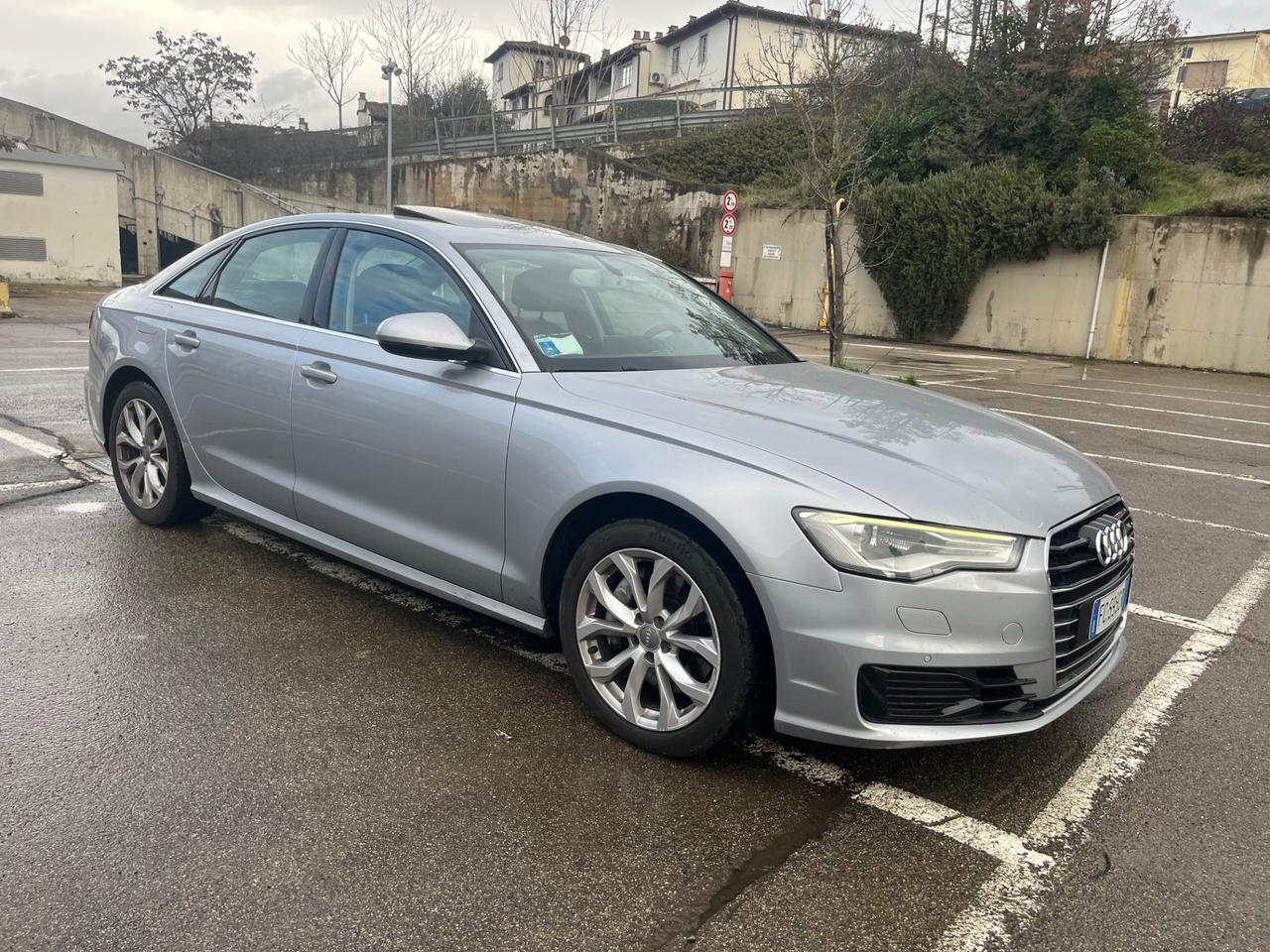 Audi A6 3.0 TDI 272 CV quattro S tronic Business 284.000 KM