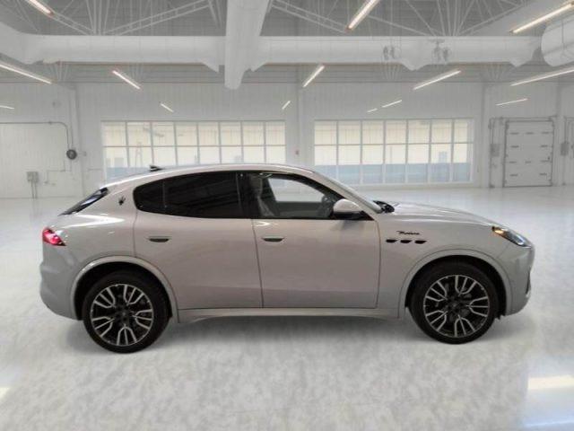MASERATI Grecale MHEV MODENA Q4 AUTO SUV