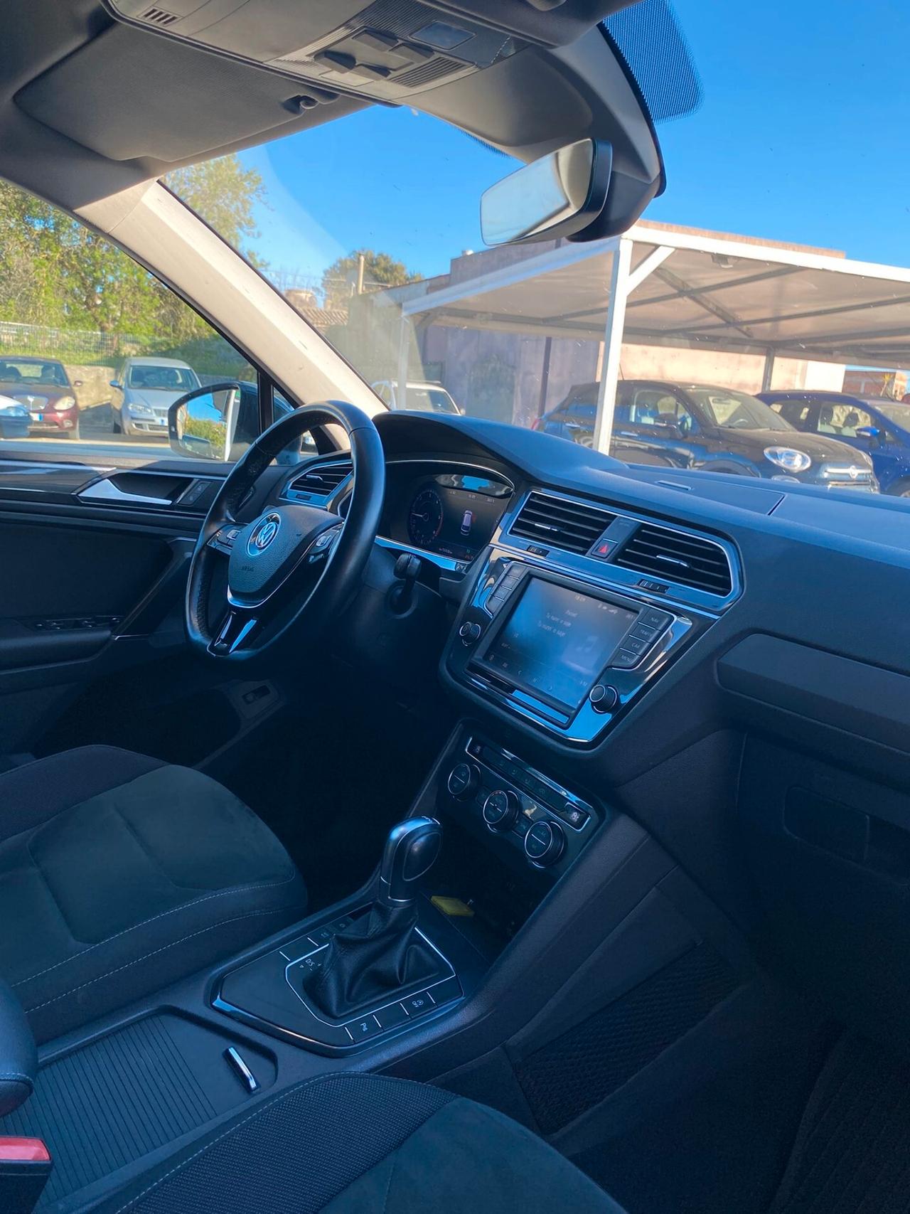 Volkswagen Tiguan 2.0 TDI SCR DSG Business BlueMotion Technology