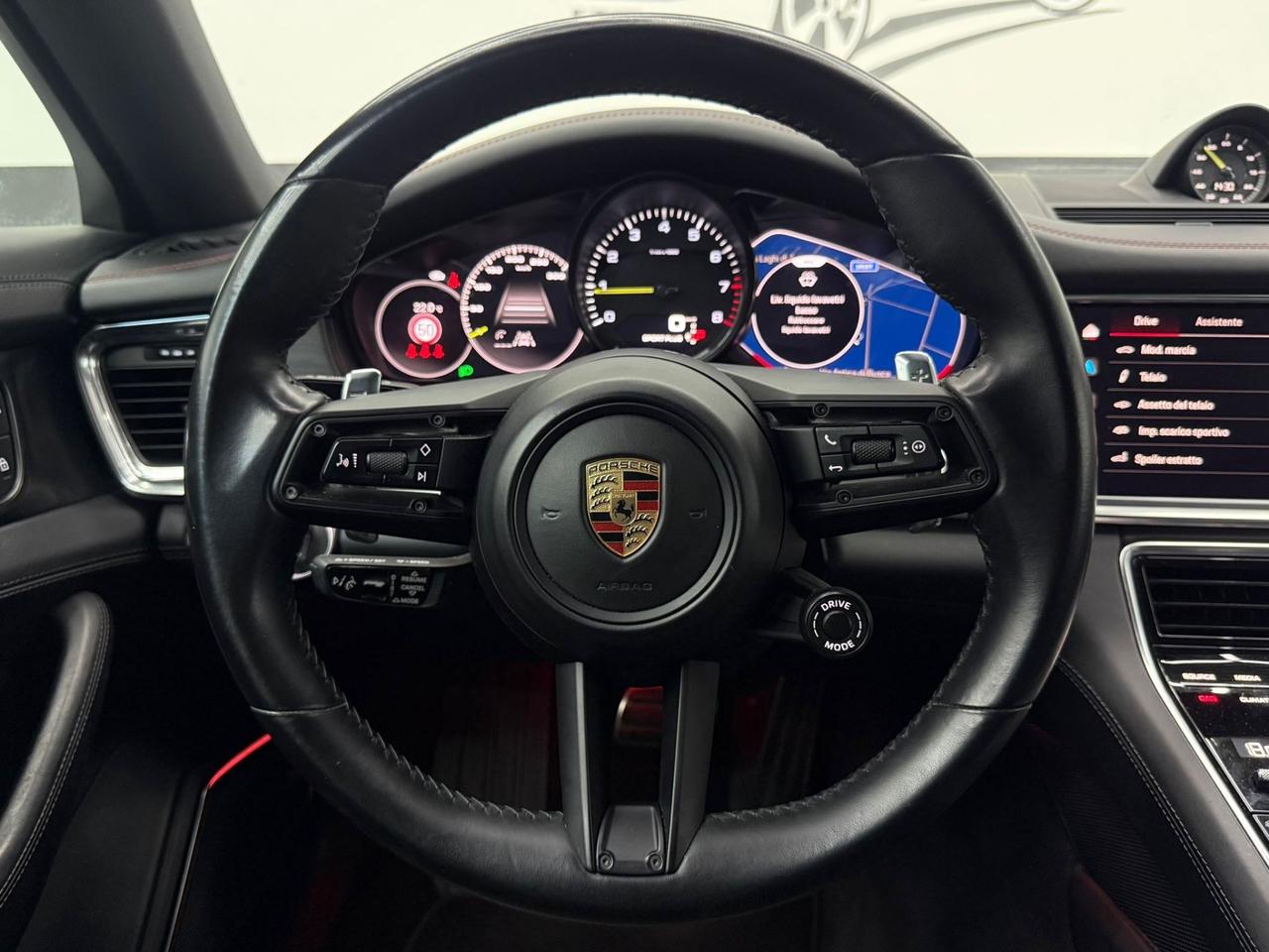 Porsche Panamera 4 PLATINUM EDITION