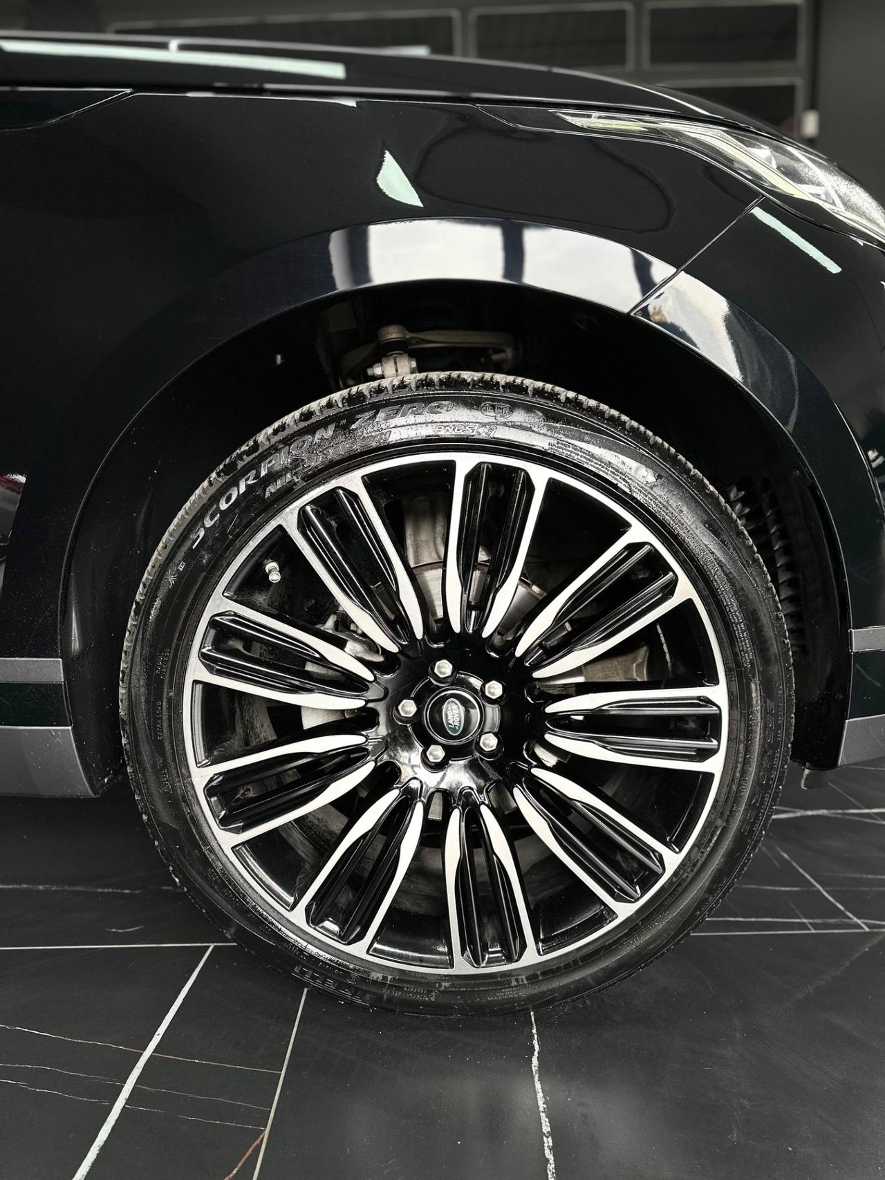 Land Rover Range Velar 2.0D I4 240 CV R-Dynamic HSE