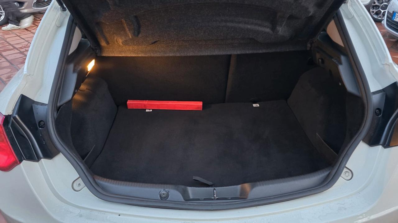 Alfa Romeo Giulietta 1.4 Turbo 120 CV GPL Distinctive