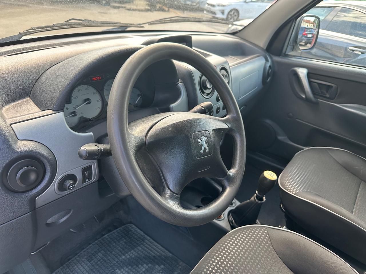 Peugeot Ranch 1.6 HDi 5p. Totem