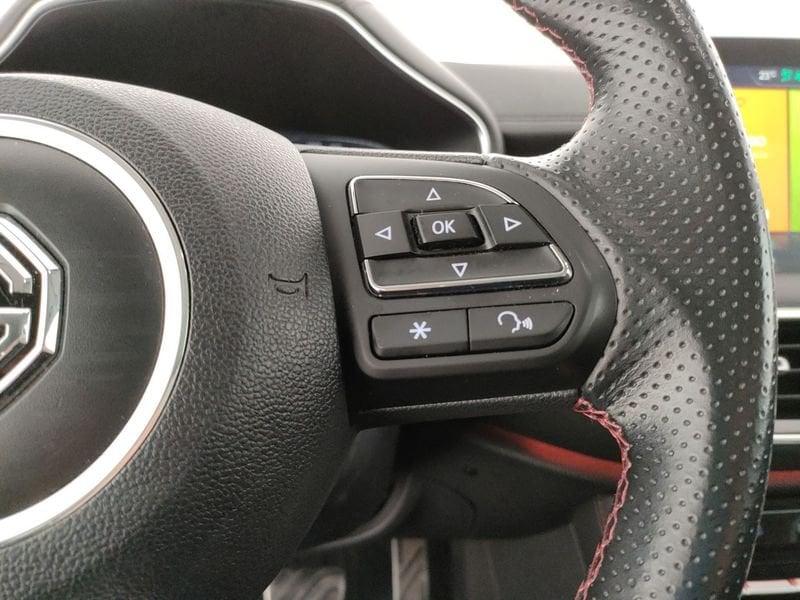 MG EHS Plug-in Hybrid Exclusive